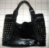 Ladies '  handbags with the stud